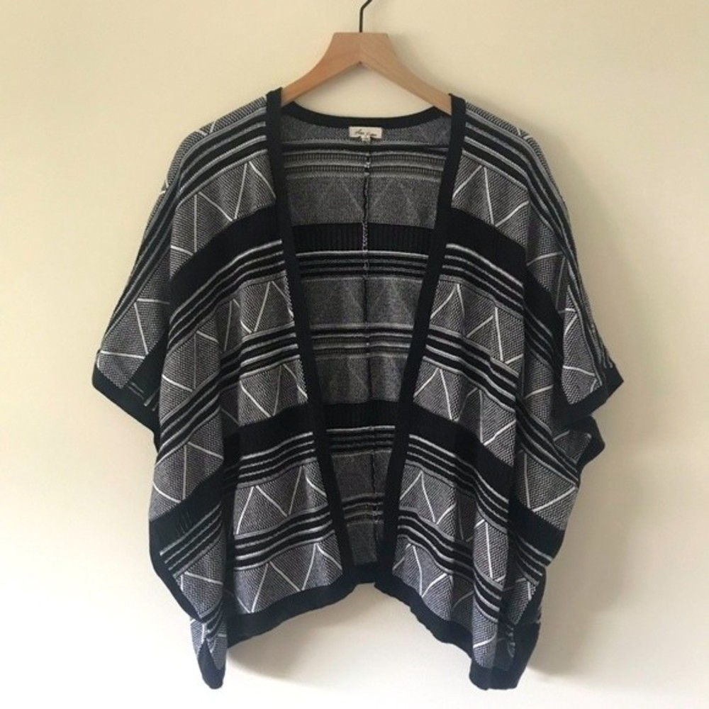 Ava Couture Black White Geometric Print Open Front Cardigan Sweater - Small